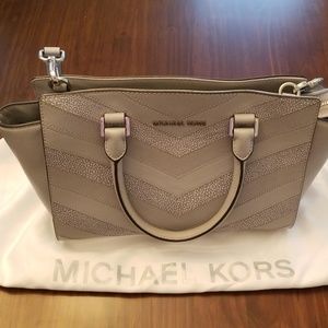 Michael Kors Selma Chevron Medium Purse